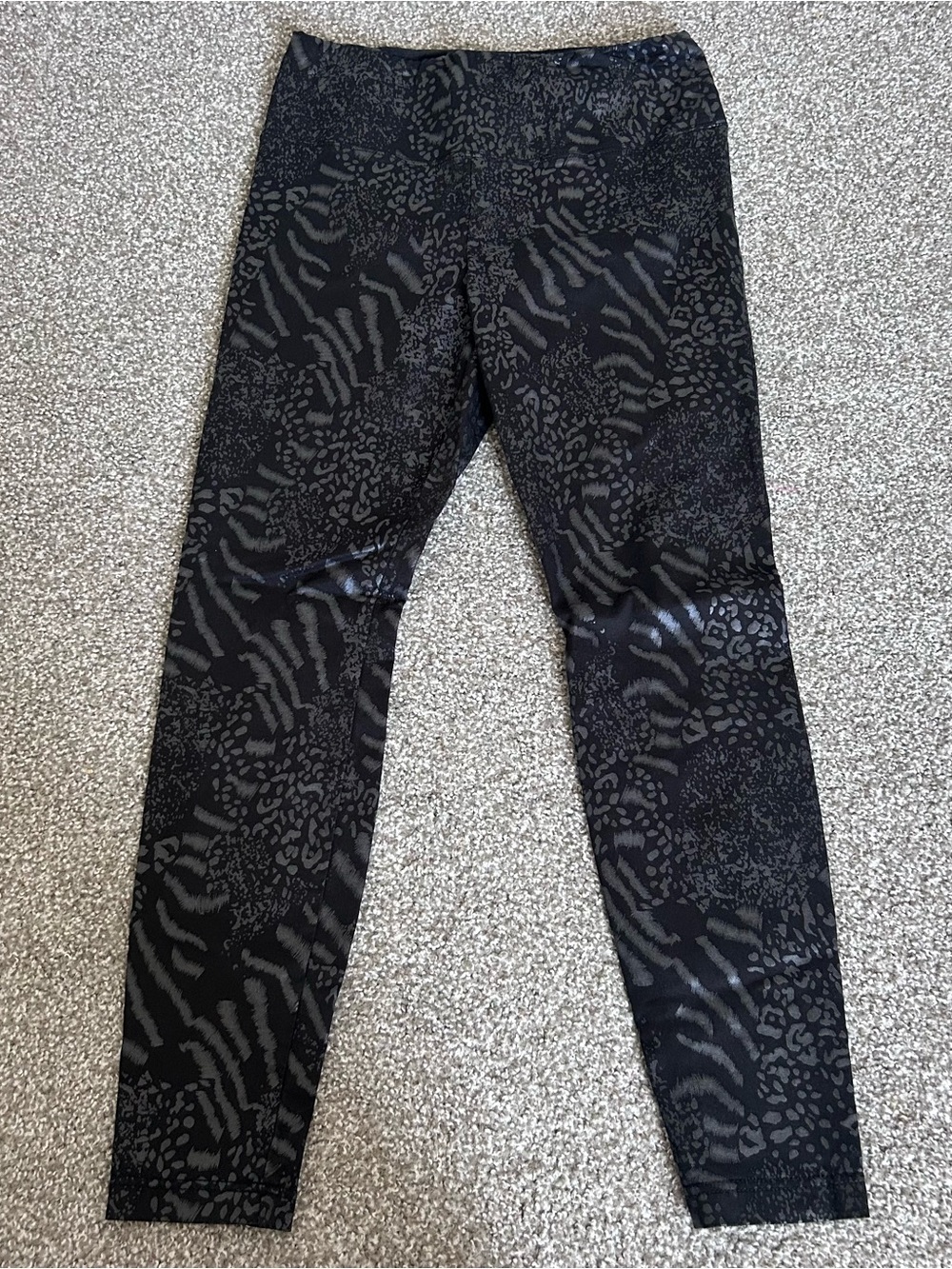 White House Black Market Runway Legging